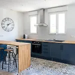 Triplex De Qualite, Quartier Calme